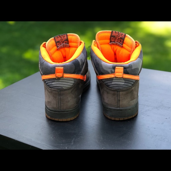 Nike SB Dunk High Camo - Picture 3 of 6